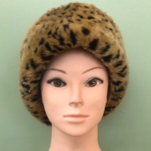 X Setmar New York Faux Cheetah Fur Women's Hat
